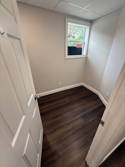 More Photos Of 1320 SE Palm Beach Rd, Stuart Medical For Sale