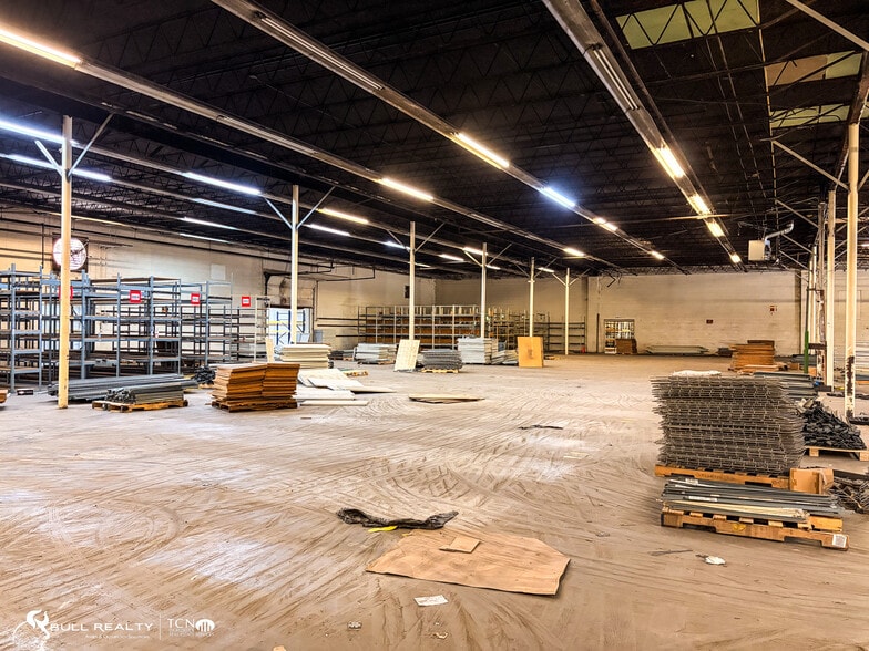More Photos Of 5530 E Ponce De Leon Ave, Stone Mountain Distribution For Lease