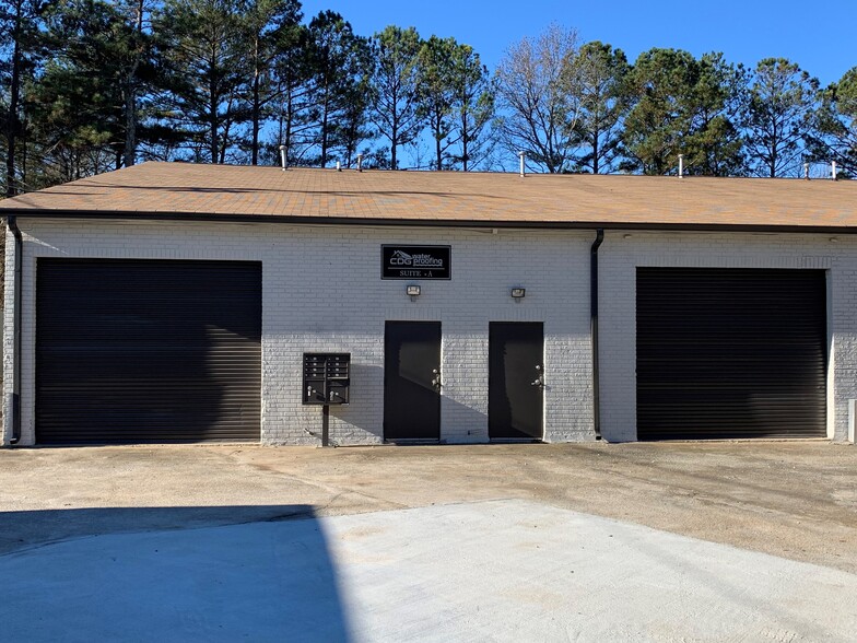 Primary Photo Of 2121 Hewatt Rd, Snellville Service For Lease