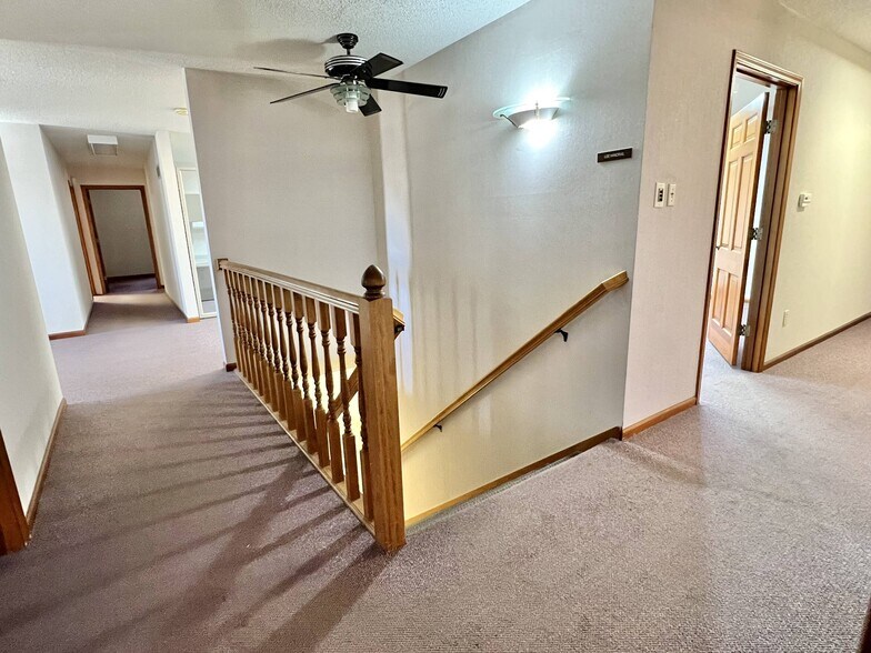 More Photos Of 4015 SW 21st St, Topeka Coworking Space