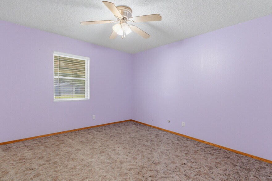 More Photos Of 3523 E Highway 199, Springtown Office For Sale