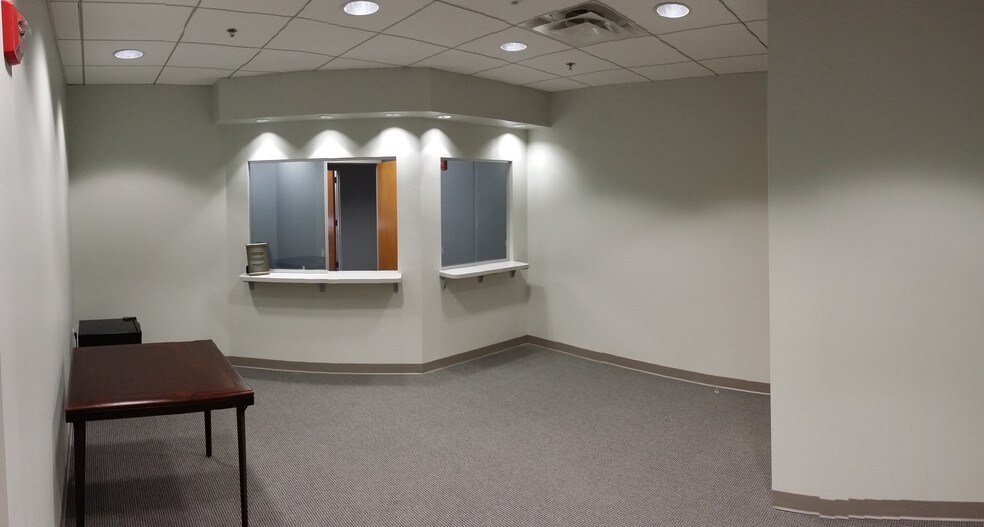 More Photos Of 501 N Frederick Ave, Gaithersburg Medical For Lease
