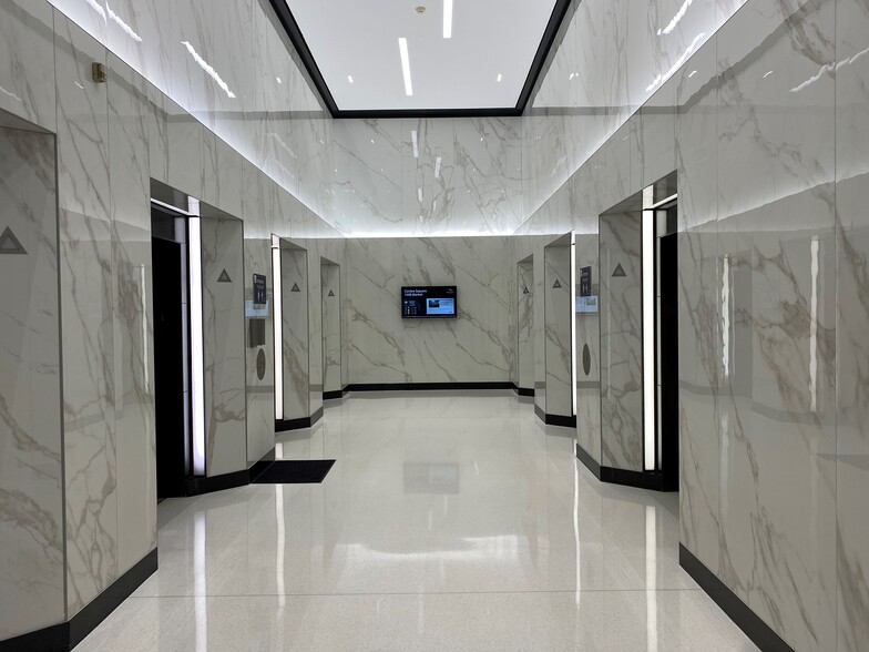 More Photos Of 1500 Market St, Philadelphia Office For Lease