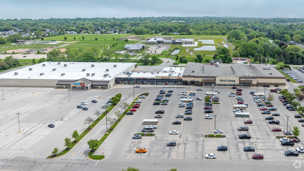 More Photos Of 5141 Douglas Ave, Racine Freestanding For Lease