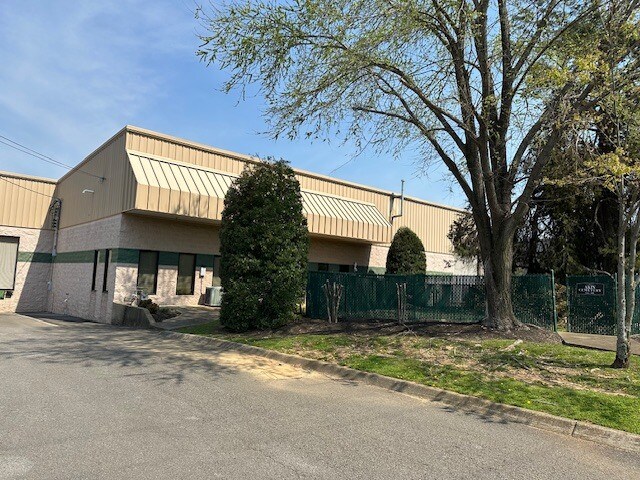 More Photos Of 1109 Stones River Ct, La Vergne Warehouse For Lease