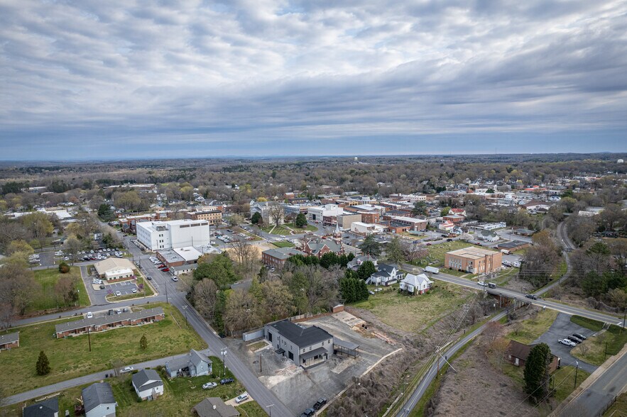 Primary Photo Of 313 S Government St, Lincolnton Office For Sale