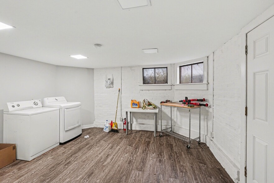 More Photos Of 1122 Caroline St, Fredericksburg Apartments For Sale