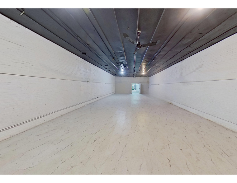 More Photos Of 211 E 123rd St, New York Warehouse For Lease