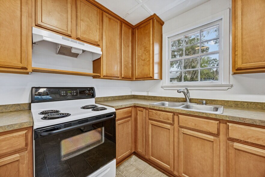 More Photos Of 1250 Mcduff Ave, Jacksonville Storefront Retail Office For Sale