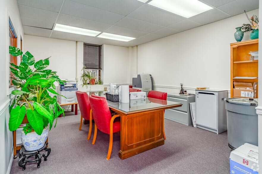 More Photos Of 5000 Letterkenny Rd, Chambersburg Office For Lease