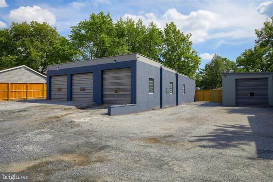 More Photos Of 936-940 Lititz Pike, Lititz Flex For Sale