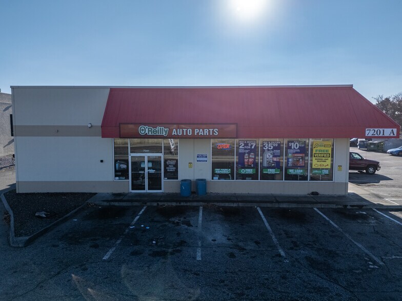 More Photos Of , Kennewick General Retail For Sale