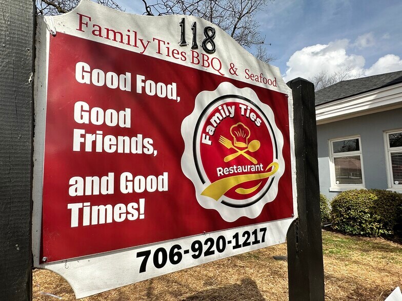 More Photos Of 118 S Main St, Greensboro Restaurant For Sale
