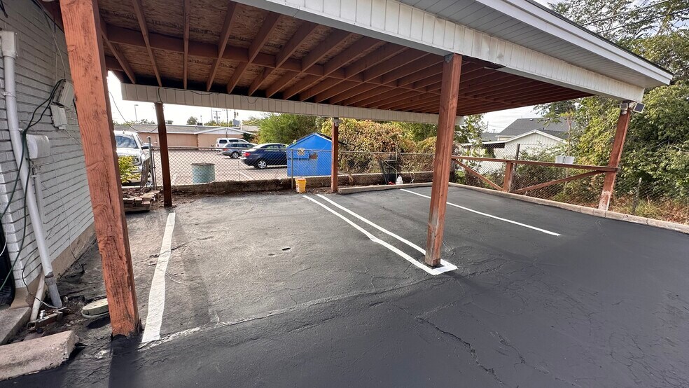 More Photos Of 152 W 500 S, Bountiful Office For Sale