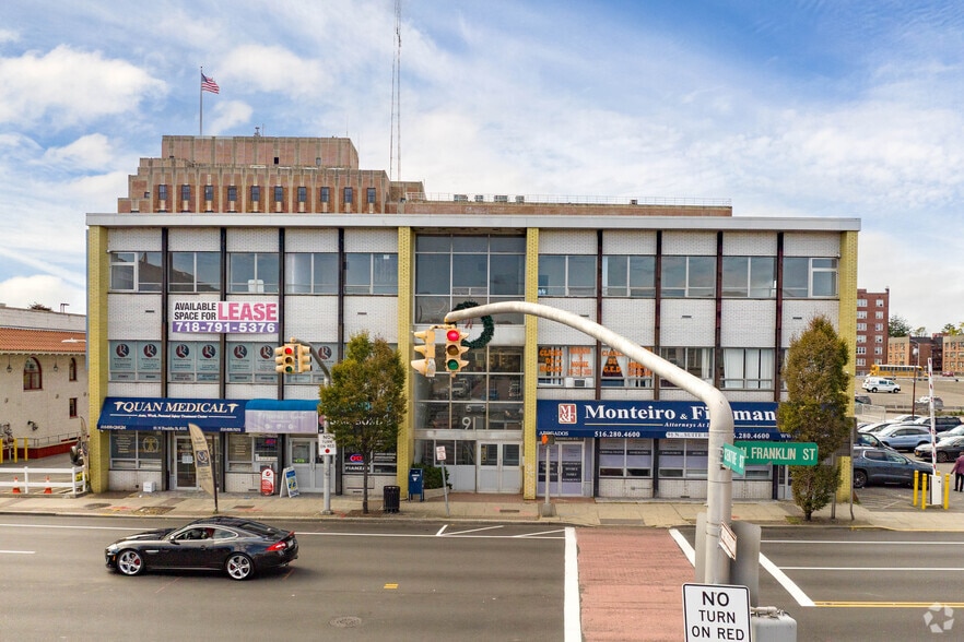 More Photos Of 91 N Franklin St, Hempstead Office For Sale