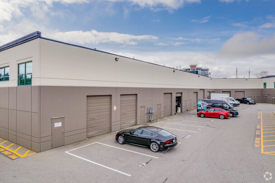 More Photos Of 2071 Kingsway Ave, Port Coquitlam Light Distribution For Lease