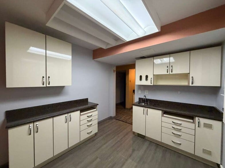 More Photos Of 39 Smith Ave, Mount Kisco Medical For Lease