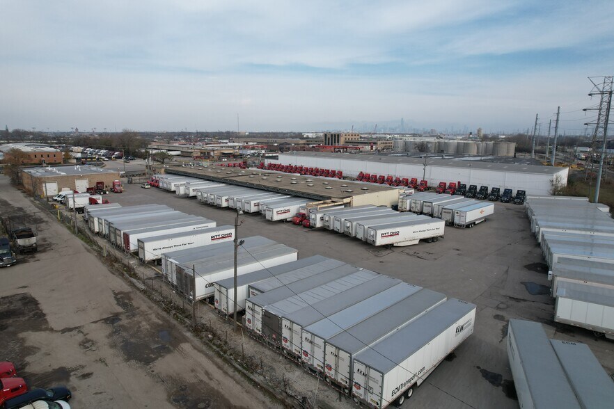 More Photos Of 4975 W Pershing Rd, Cicero Truck Terminal For Lease