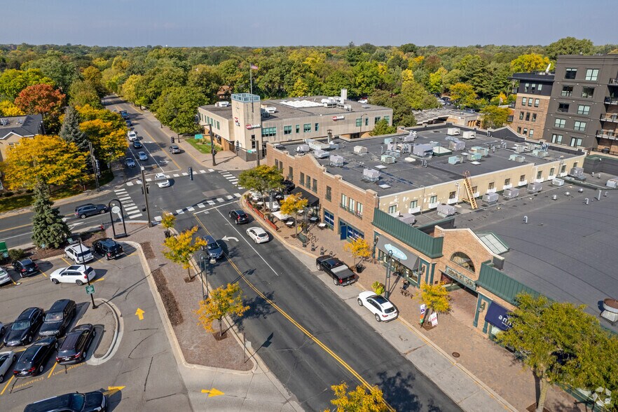 More Photos Of 3948 W 50th St, Edina Storefront For Lease