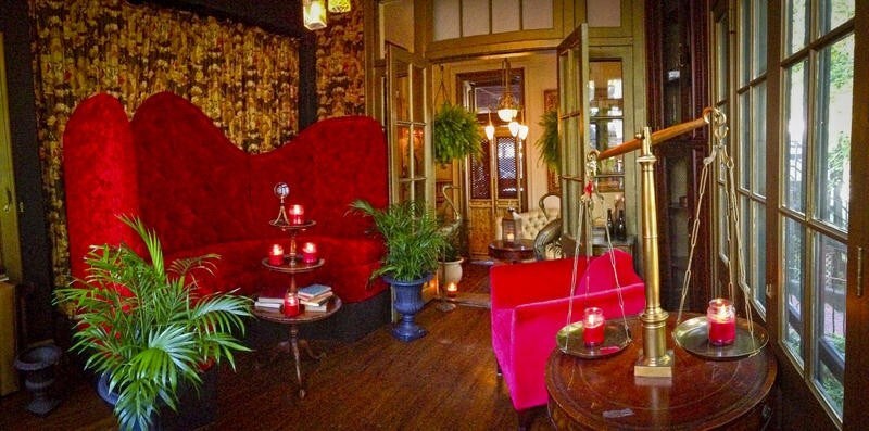 More Photos Of 304 S Wells St, Lake Geneva Hotel For Sale