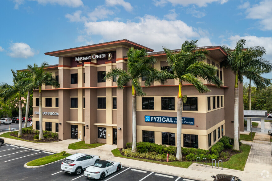 Primary Photo Of 12250 E Tamiami Trl, Naples Medical For Lease