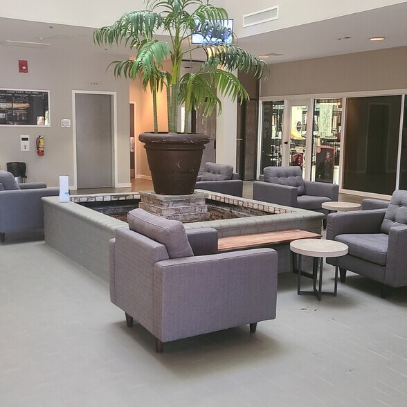 More Photos Of 32 Office Park Rd, Hilton Head Island Office For Lease