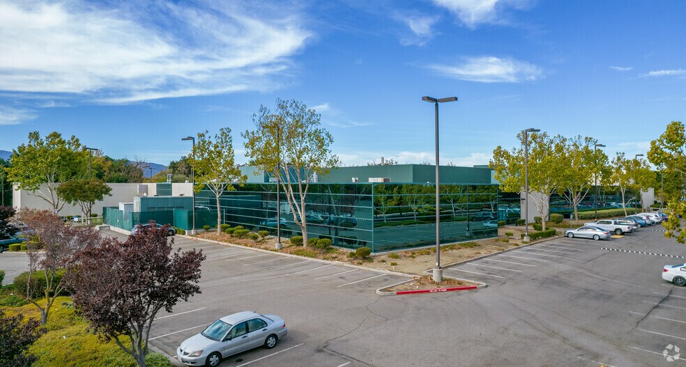 More Photos Of 5521 Hellyer Ave, San Jose Research And Development For Lease