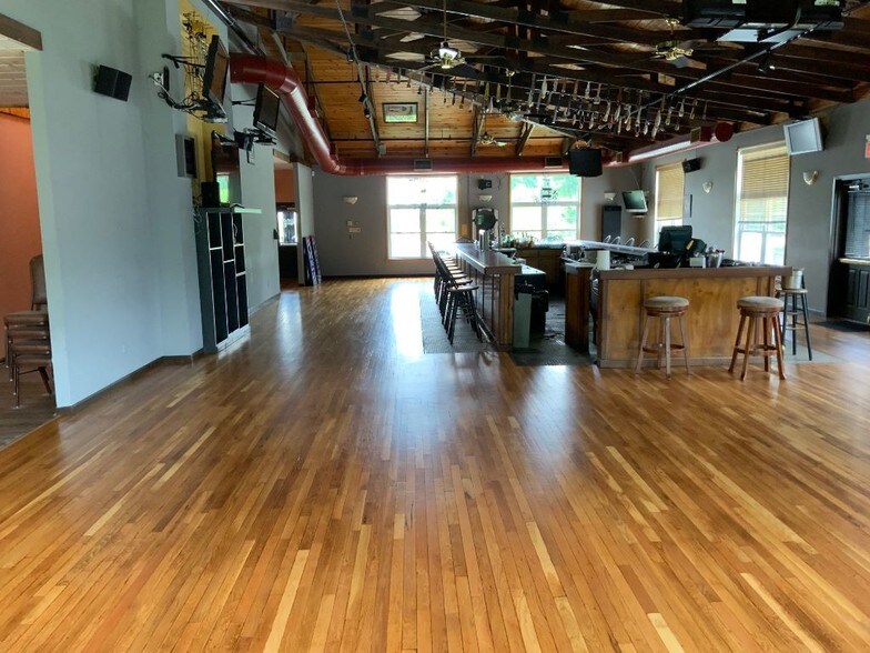 More Photos Of 2031 Route 130 N, Burlington Township Restaurant For Sale