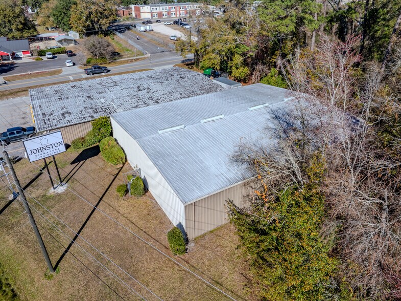More Photos Of 701 S 5th St, Macclenny General Retail For Lease