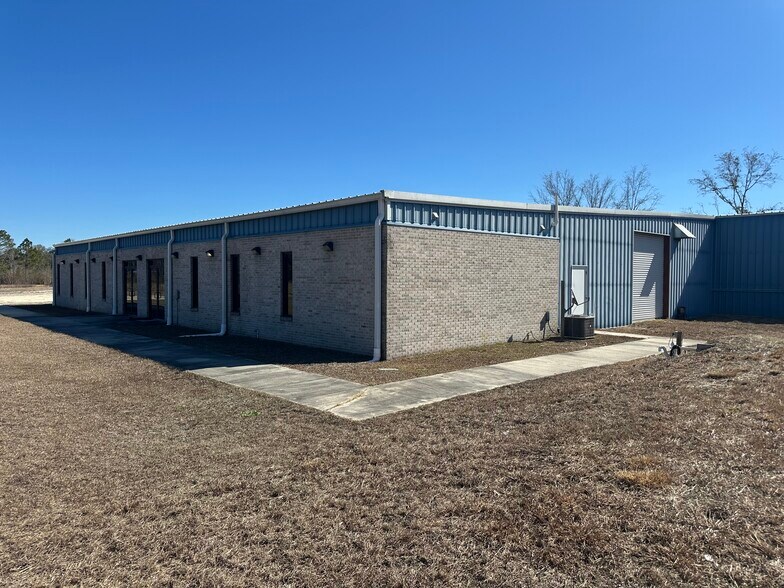 More Photos Of 4425 W US 98, Perry Manufacturing For Sale