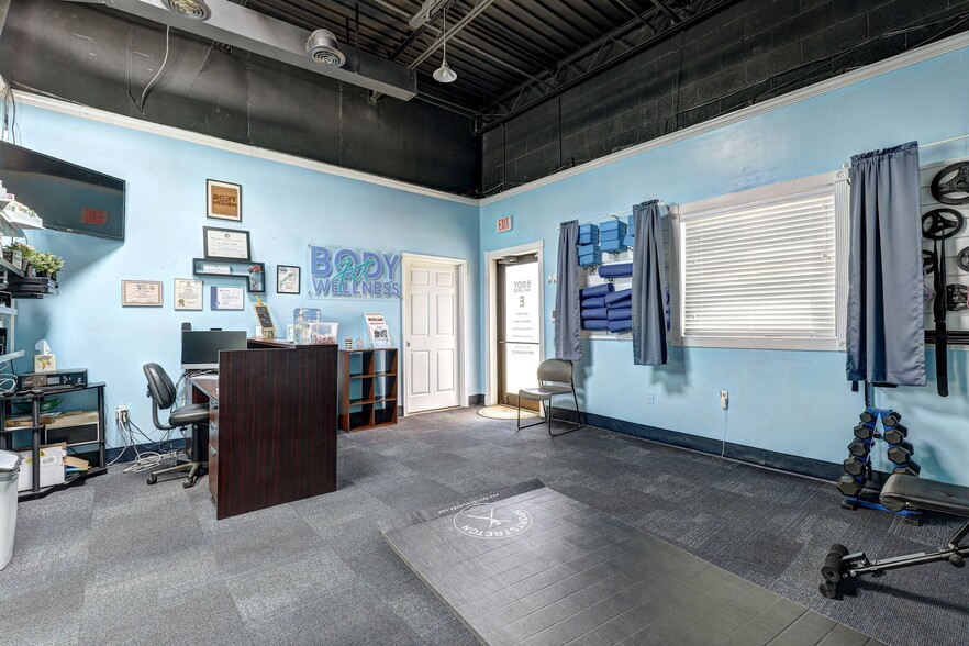 More Photos Of 8 Music Fair Rd, Owings Mills Flex For Sale