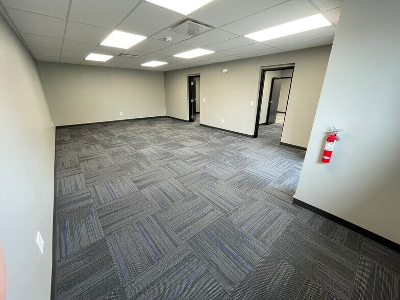More Photos Of 222 N Buffalo St, Warsaw Office For Lease