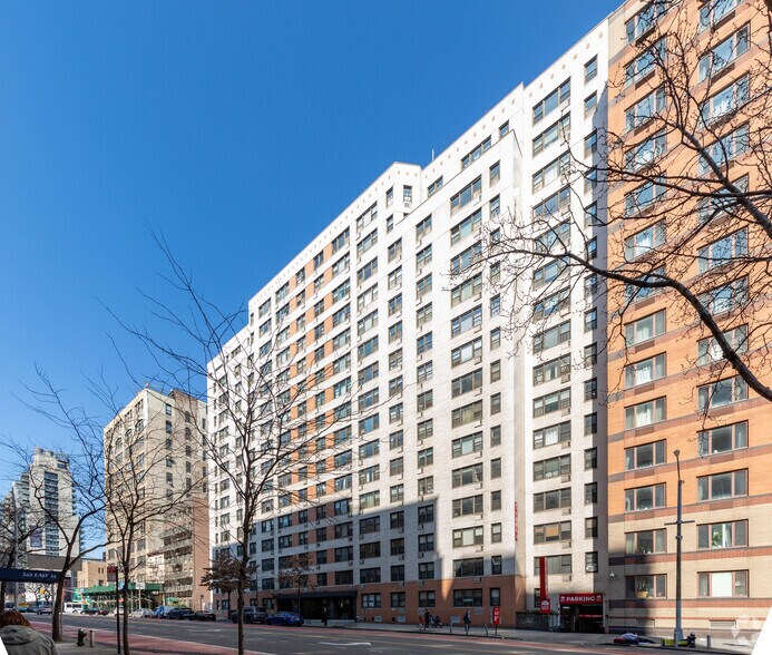 More Photos Of 333 E 34th St, New York Apartments For Sale