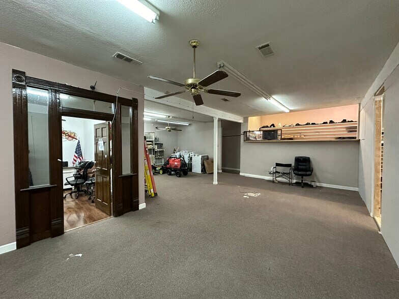 More Photos Of 13570 US Highway 287, Bellevue Auto Repair For Sale