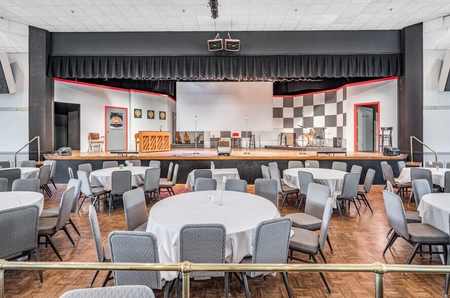 More Photos Of 88 Route 173 W, Hampton Lodge Meeting Hall For Sale