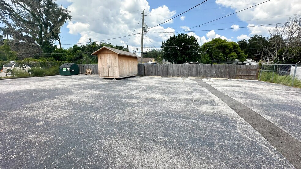 More Photos Of 1520 E Gary Rd, Lakeland Office For Lease