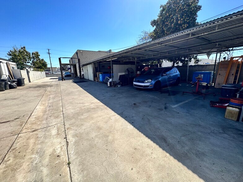 More Photos Of 705 W Commonwealth Ave, Fullerton Auto Repair For Lease