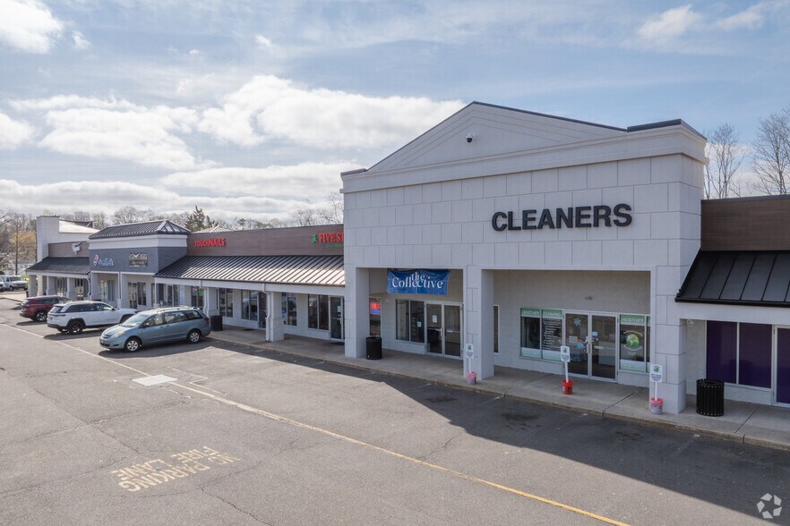 More Photos Of 1580 Lakewood Rd, Toms River Freestanding For Lease