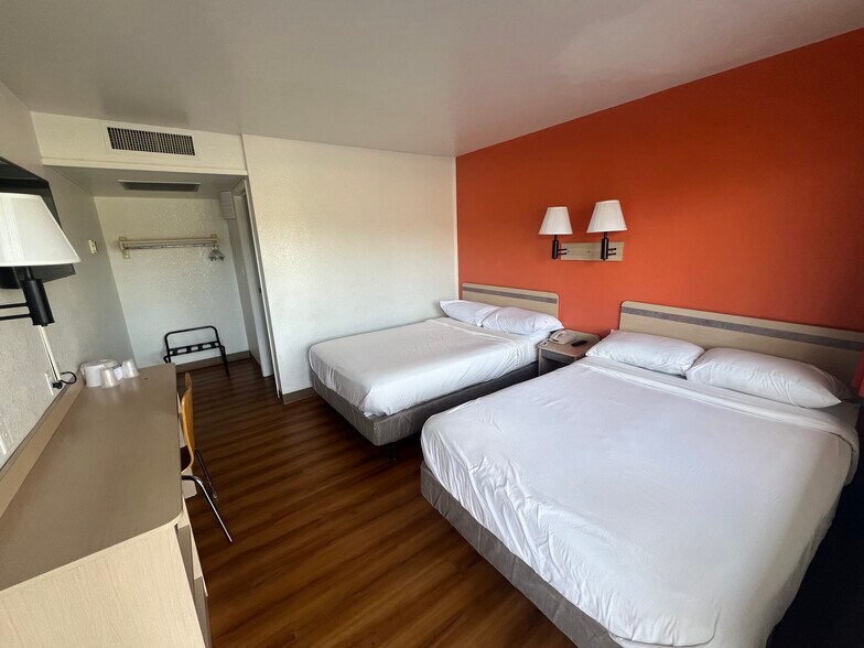 More Photos Of 1785 S Main St, Yreka Hospitality For Sale