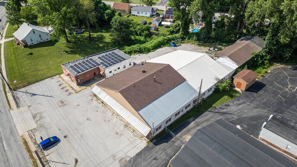 More Photos Of 909-911 Milton Rd, Alton Flex For Sale