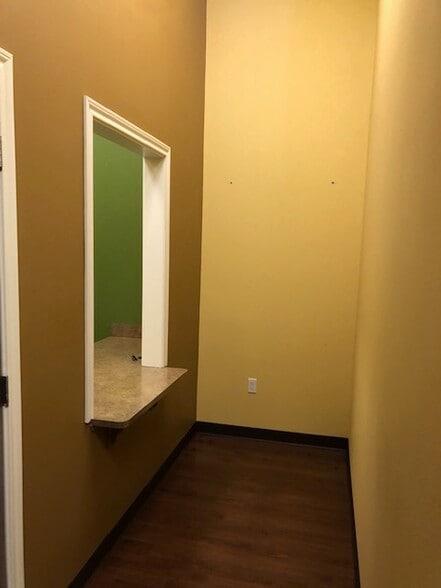 More Photos Of 203 N IH 35, Belton Freestanding For Lease