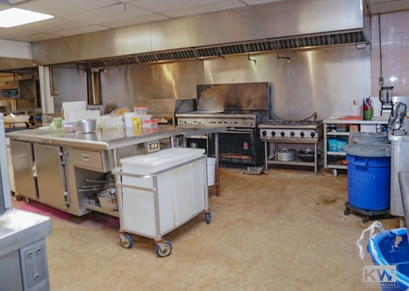 More Photos Of , San Antonio General Retail For Sale