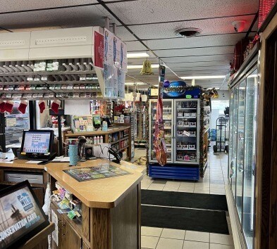 More Photos Of 17871 Janesville Rd, Muskego Auto Repair For Sale