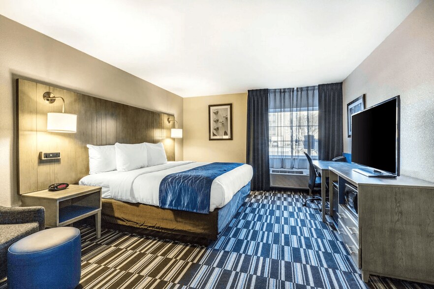 More Photos Of 3005 Millbranch Rd, Memphis Hospitality For Sale