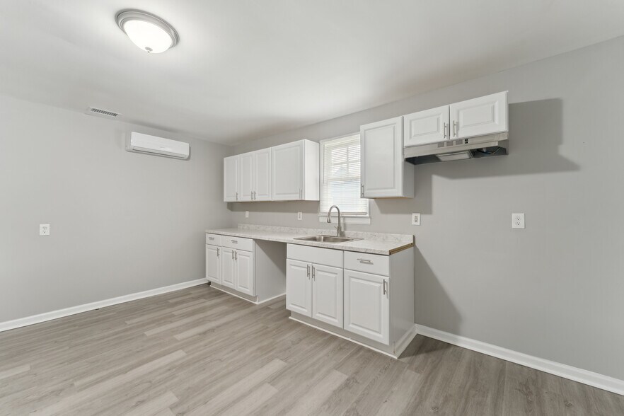 More Photos Of 816 W 38th St, Savannah Apartments For Sale