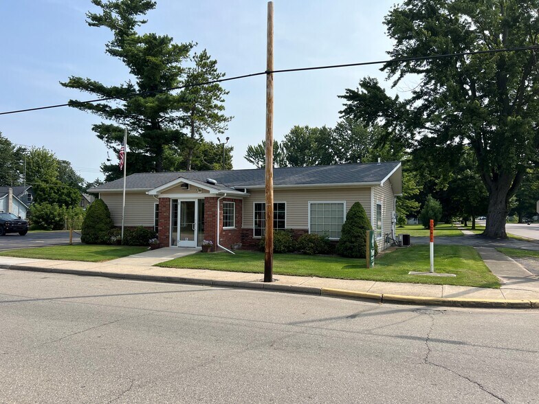 More Photos Of 2543 S Sherman Rd, Applegate Medical For Sale