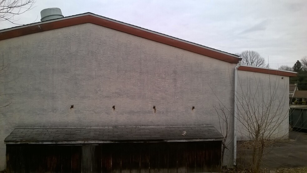 More Photos Of 292 Green St, Royersford Industrial For Sale