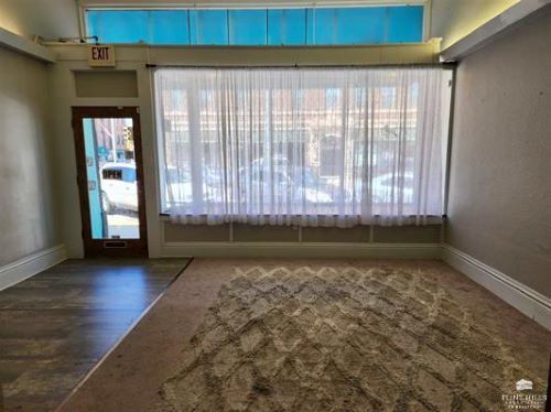 More Photos Of 303 N Cedar St, Abilene Storefront For Sale