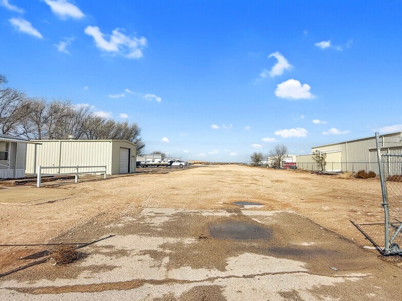 More Photos Of 7710 W Highway 80, Midland Office For Sale