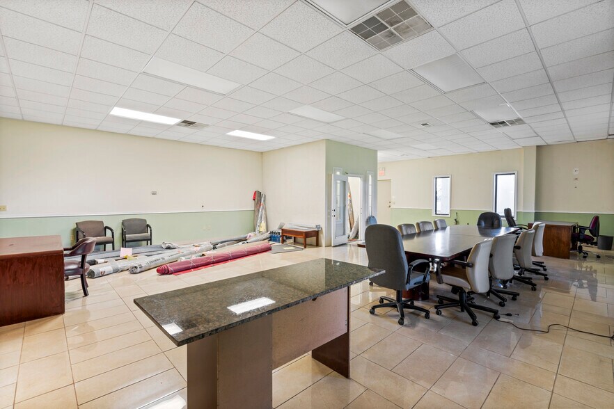 More Photos Of 6130 Preservation Dr, Chattanooga Light Distribution For Sale